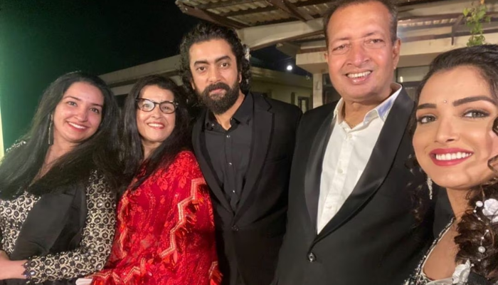 Amrapali Dubey Family Photo Amrapali Dubey Family Photo